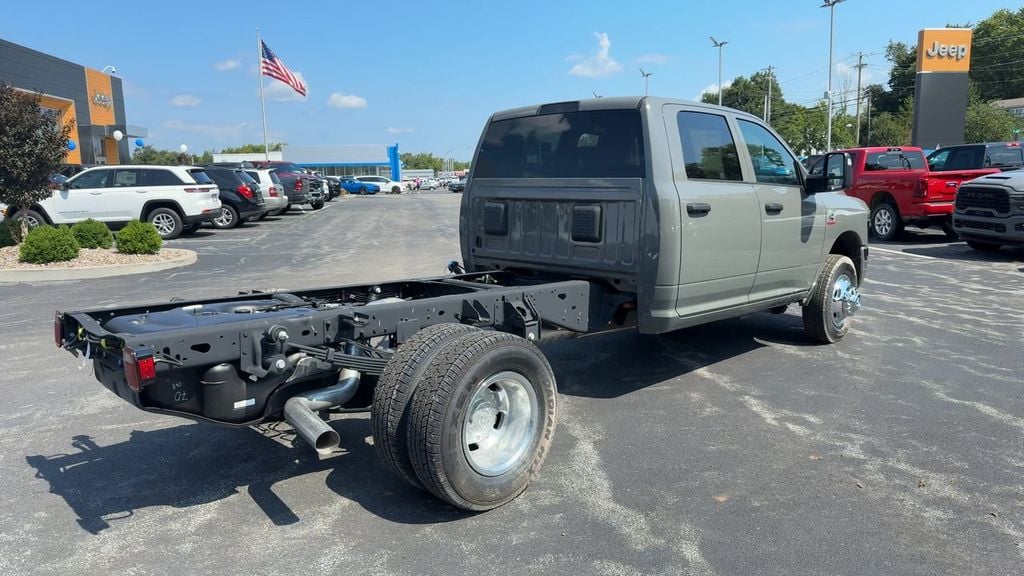 New 2026 Ram 3500 Tradesman - photo - 5