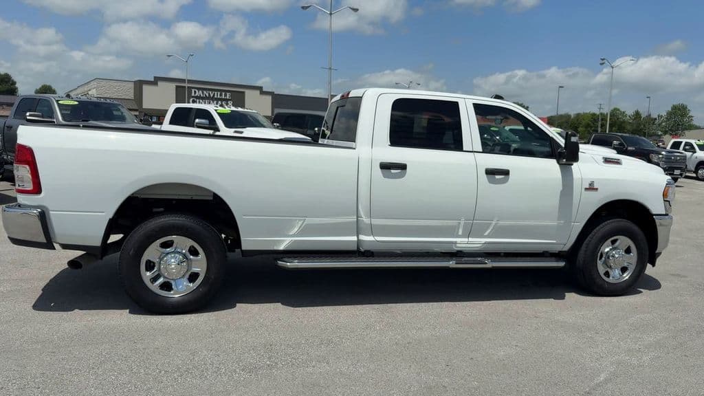 Pre-Owned 2024 Ram 3500 Tradesman - photo - 6
