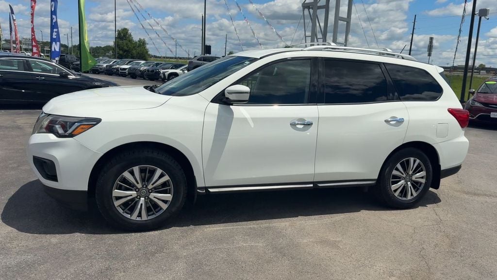 Pre-Owned 2018 Nissan Pathfinder S - photo - 2