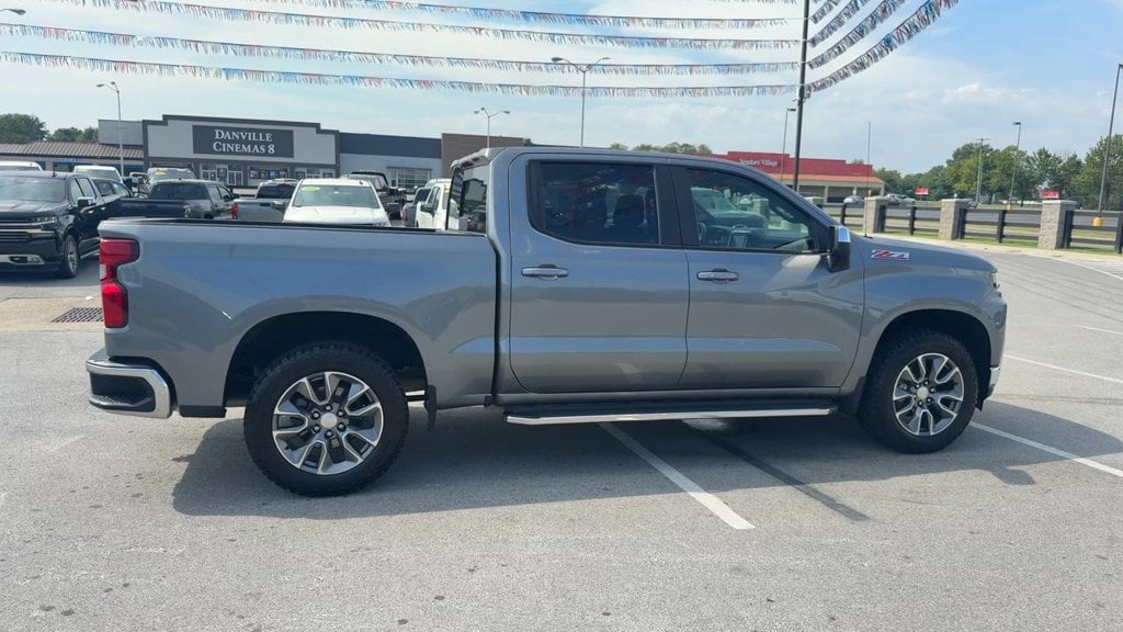 Pre-Owned 2021 Chevrolet Silverado 1500 LT - photo - 6