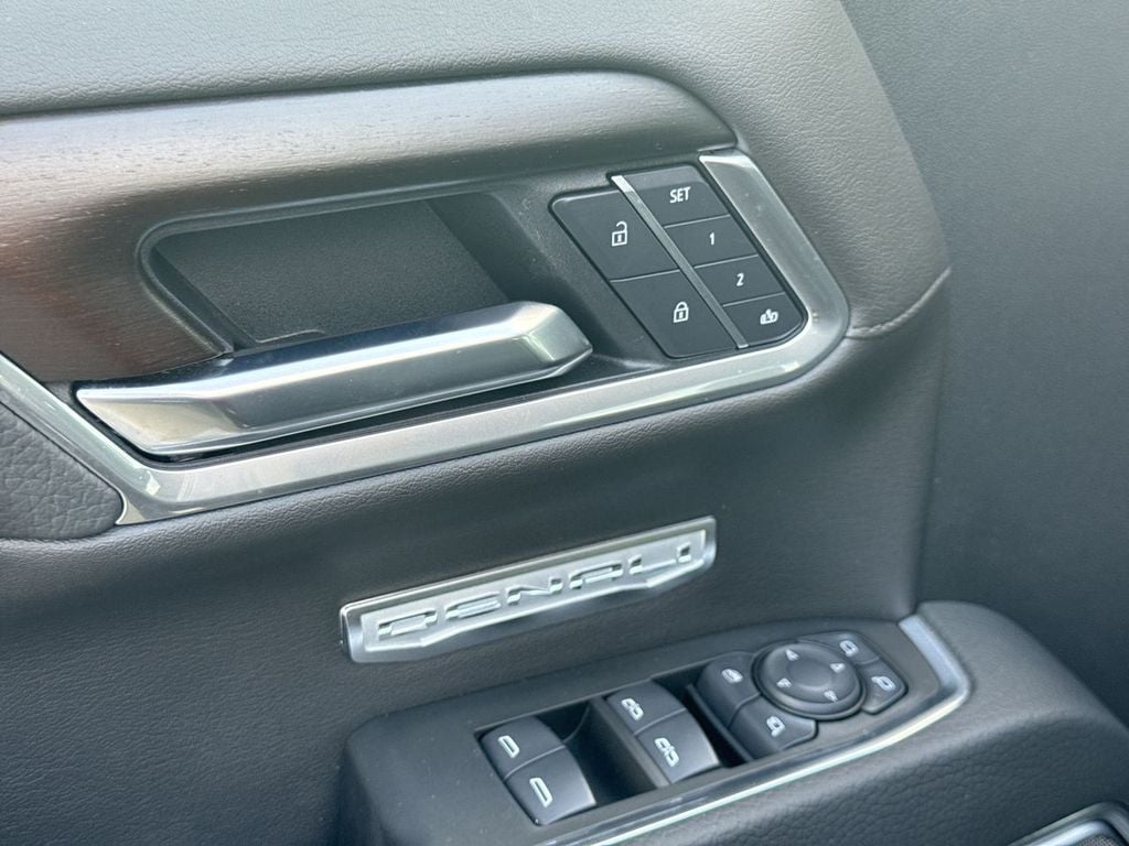 Pre-Owned 2025 GMC Sierra 1500 Denali - photo - 19