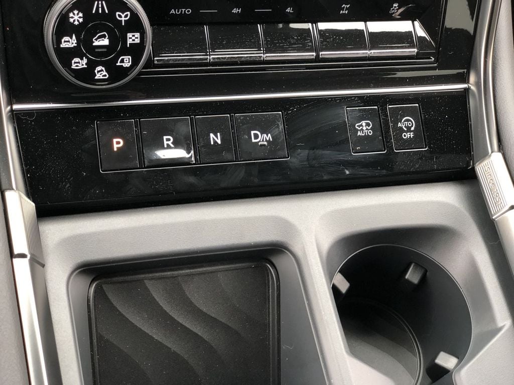 New 2026 Nissan Armada PRO-4X - photo - 27