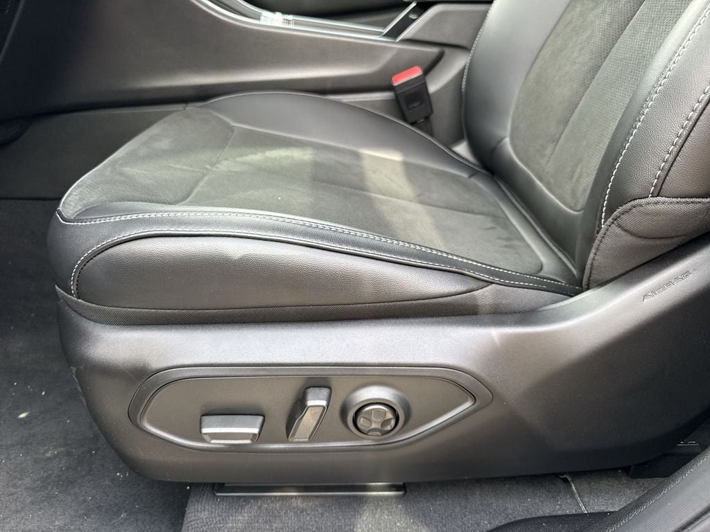 New 2026 Jeep Grand Cherokee L Altitude - photo - 23