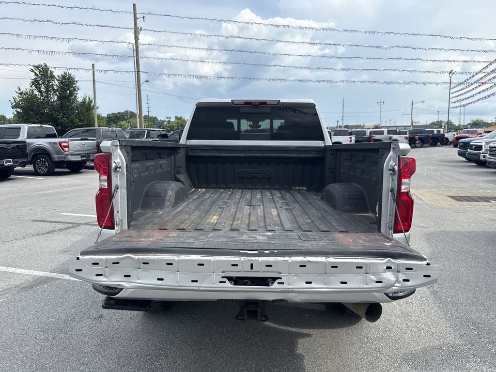 Pre-Owned 2022 Chevrolet Silverado 3500HD High Country - photo - 16