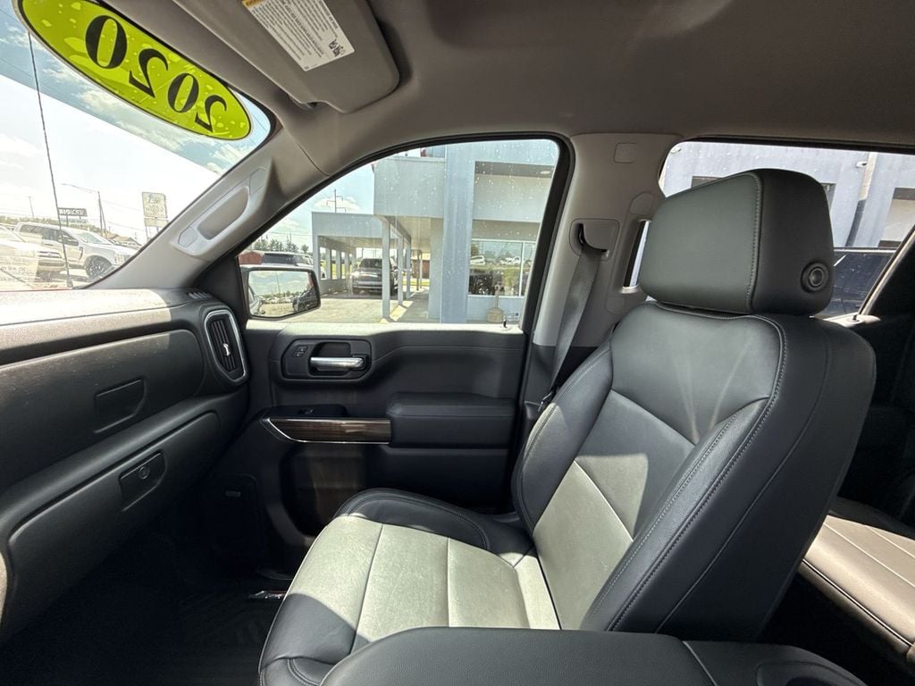 Pre-Owned 2020 Chevrolet Silverado 1500 RST - photo - 21