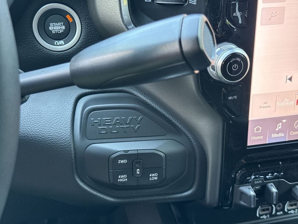 New 2026 Ram 2500 Laramie - photo - 25