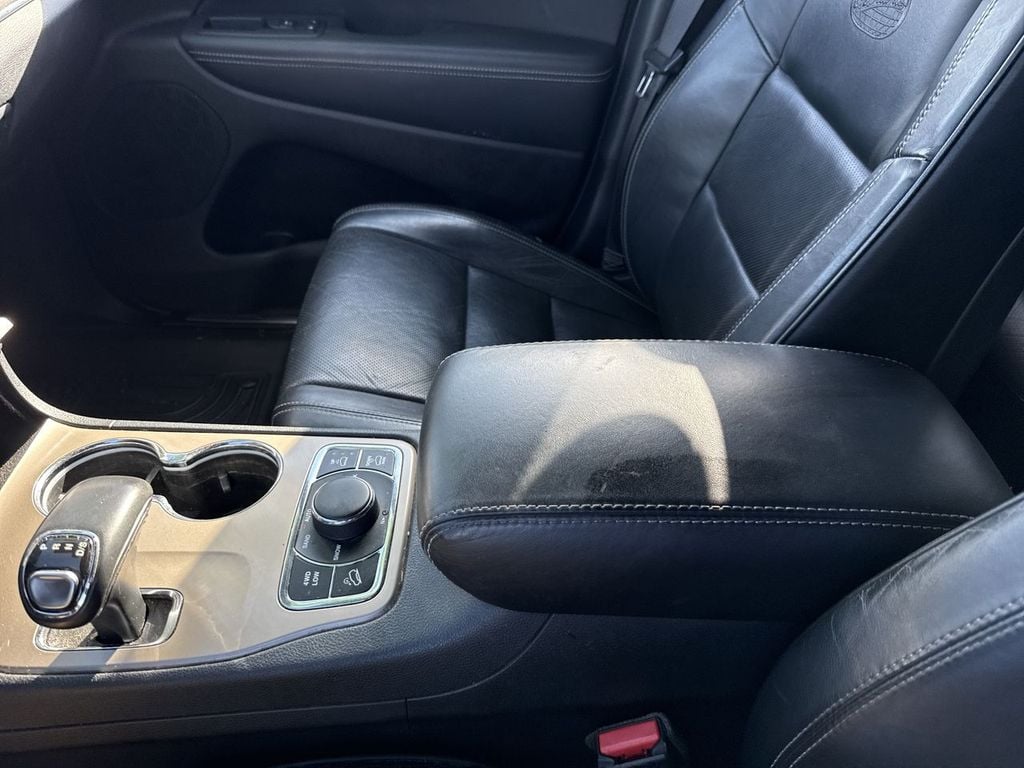 Pre-Owned 2014 Jeep Grand Cherokee Overland - photo - 17