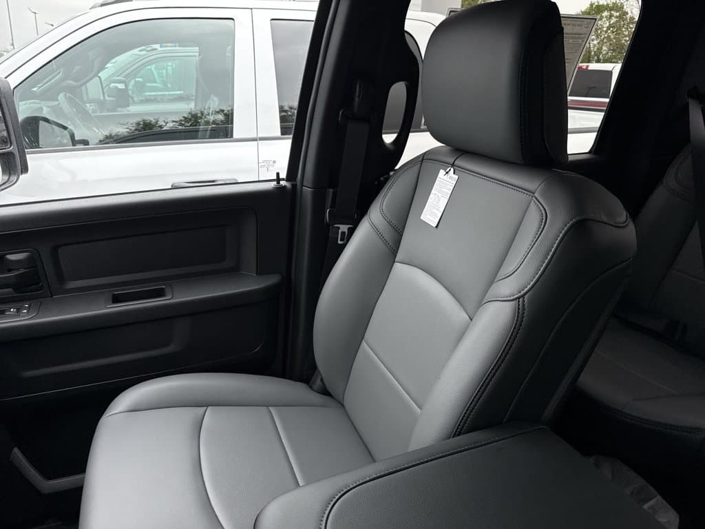 New 2026 Ram 2500 Tradesman - photo - 30
