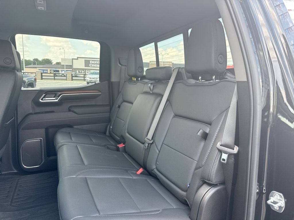 Pre-Owned 2025 GMC Sierra 1500 Denali - photo - 18