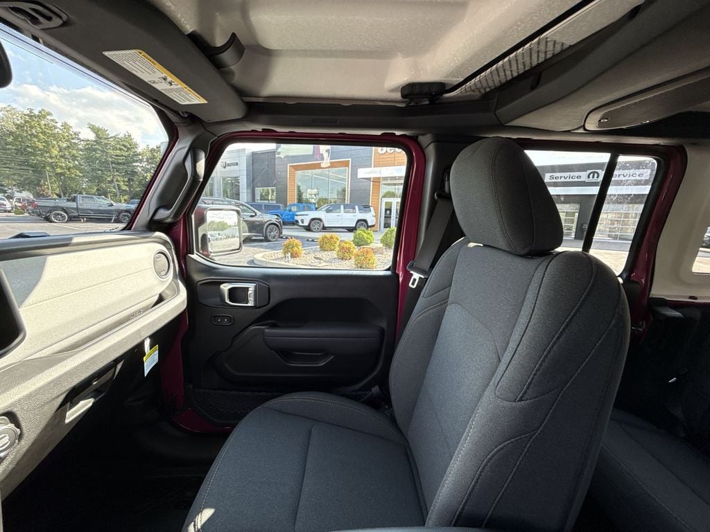 New 2026 Jeep Wrangler Willys - photo - 29