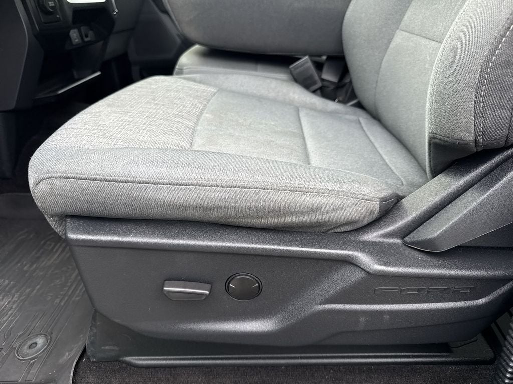 Pre-Owned 2022 Ford F-150 XLT - photo - 21