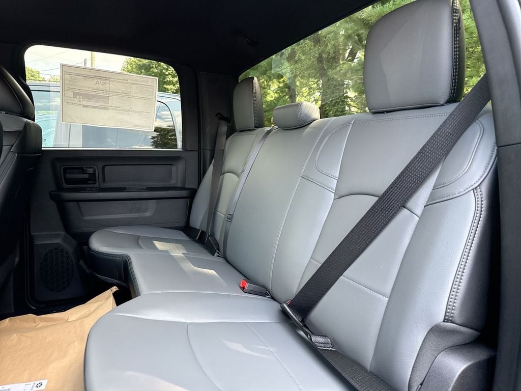 New 2026 Ram 4500HD Tradesman - photo - 17