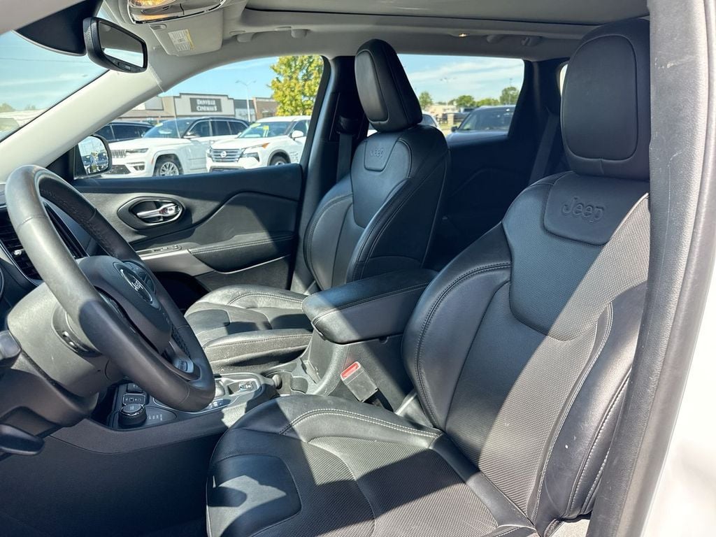 Pre-Owned 2022 Jeep Cherokee Latitude Lux - photo - 21