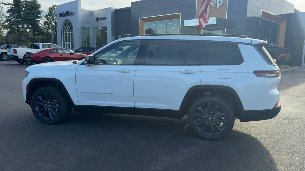 New 2026 Jeep Grand Cherokee L - photo - 3