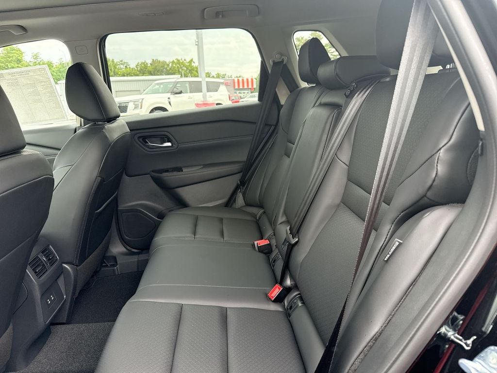 New 2026 Nissan Rogue Dark Armor - photo - 19