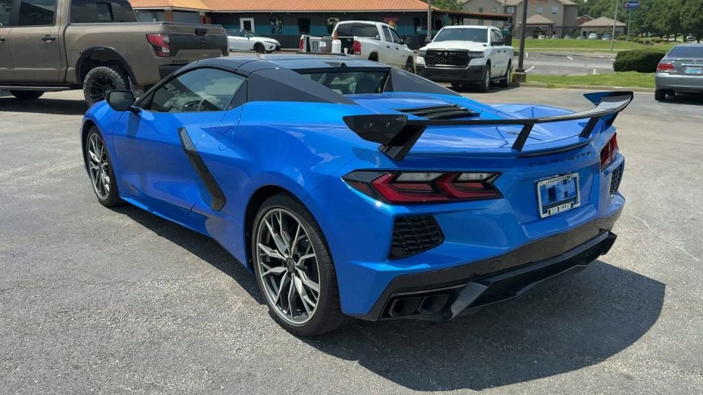 Pre-Owned 2025 Chevrolet Corvette Stingray - photo - 4