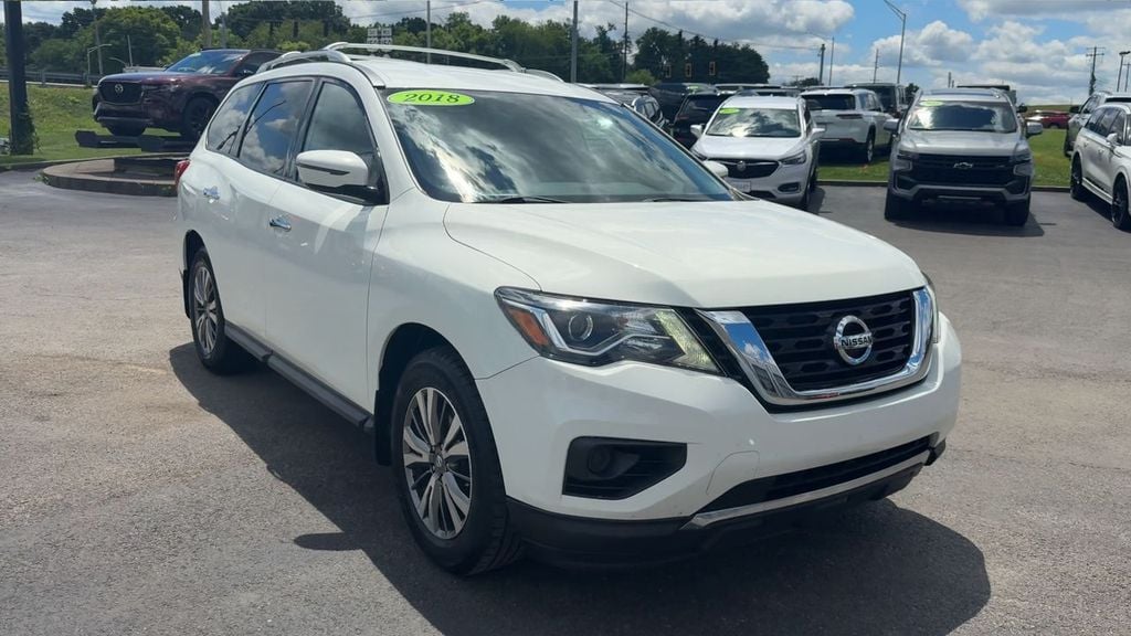 Pre-Owned 2018 Nissan Pathfinder S - photo - 8