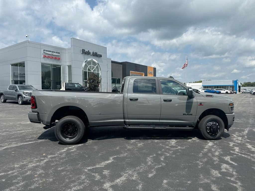 New 2026 Ram 3500 Big Horn - photo - 13