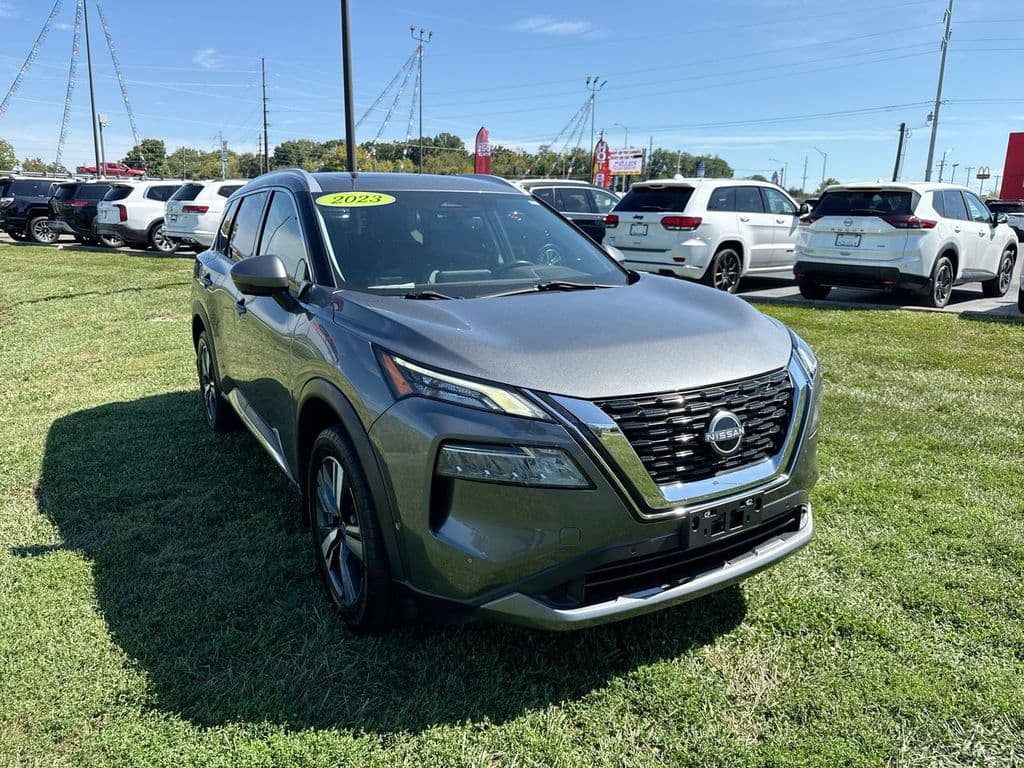 Pre-Owned 2023 Nissan Rogue SL - photo - 14