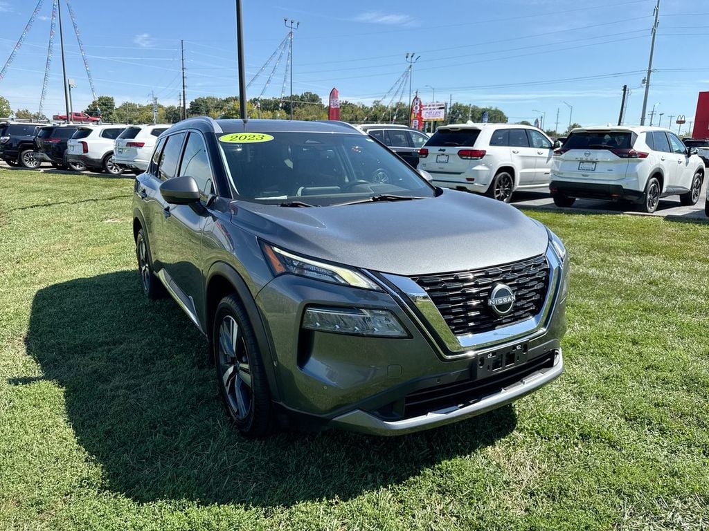 Pre-Owned 2023 Nissan Rogue SL - photo - 14