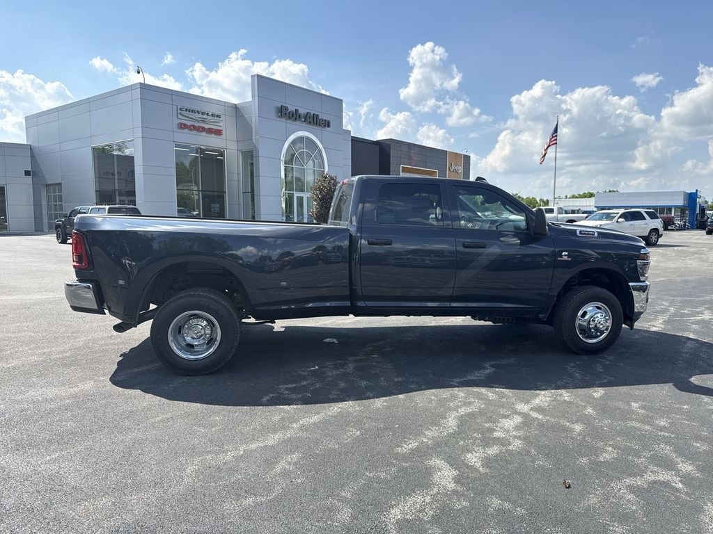 New 2026 Ram 3500 Tradesman - photo - 13