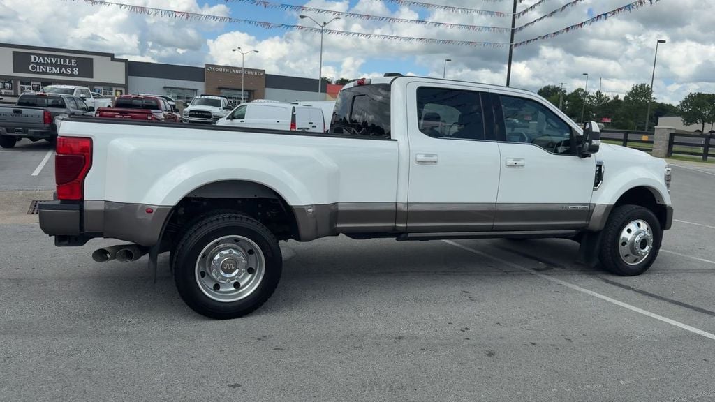 Pre-Owned 2022 Ford F-450SD King Ranch - photo - 6