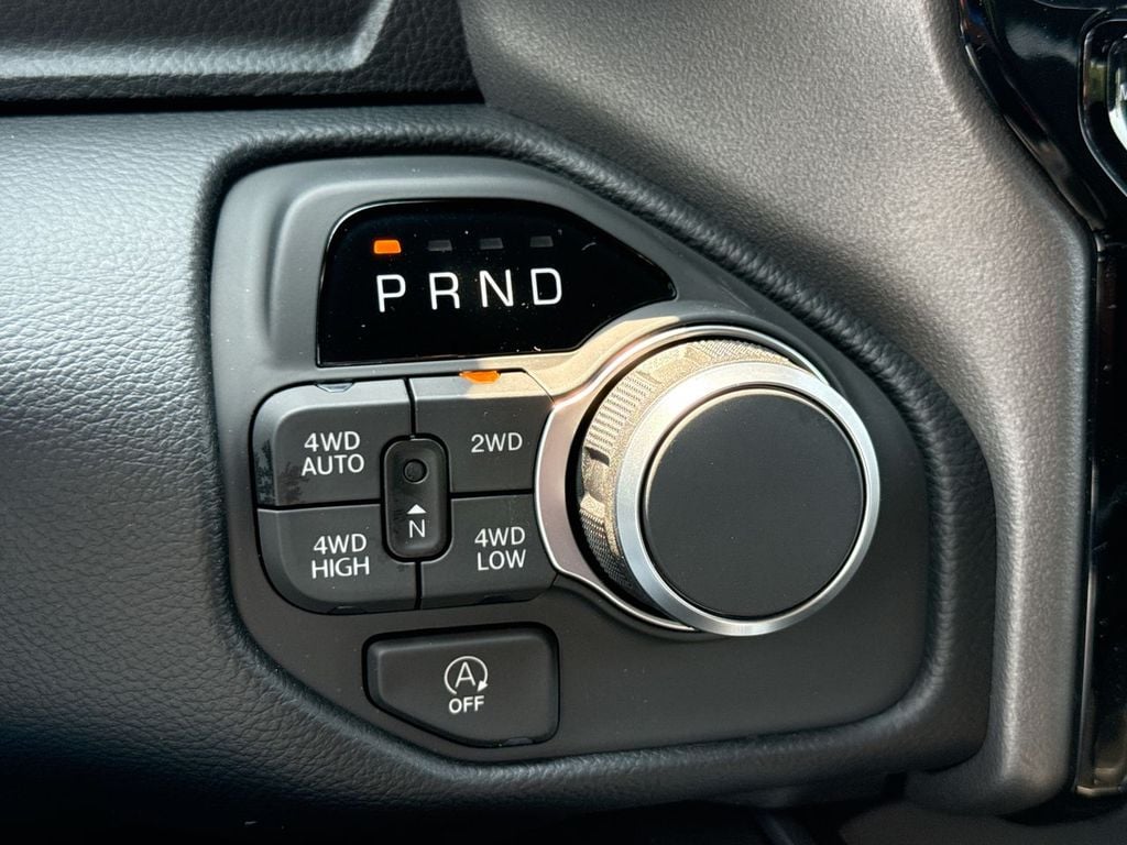 New 2026 Ram 1500 Big Horn/Lone Star - photo - 25