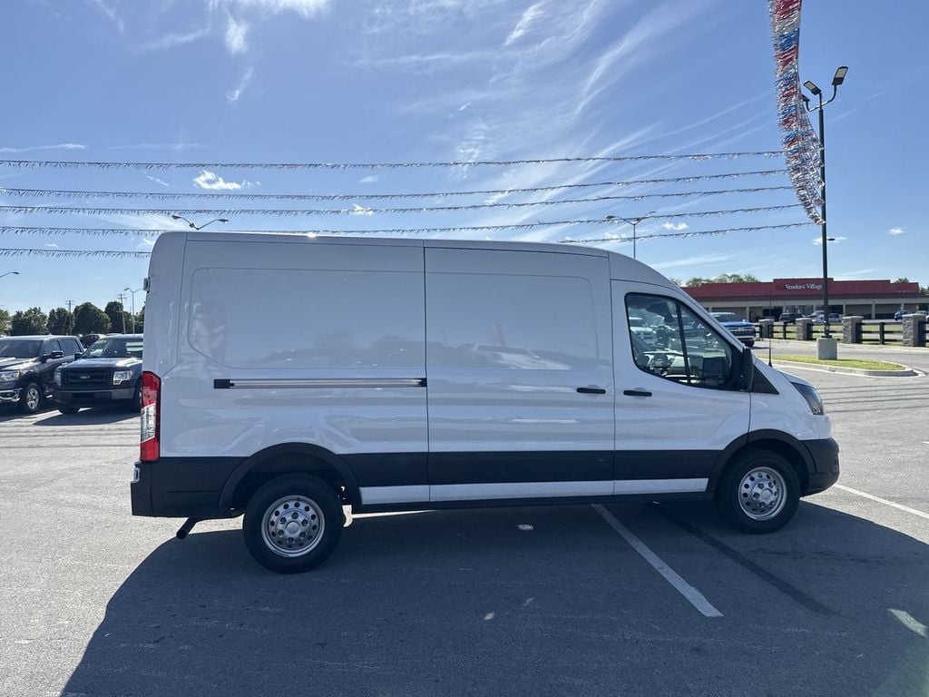 Pre-Owned 2023 Ford Transit-250 Base - photo - 13