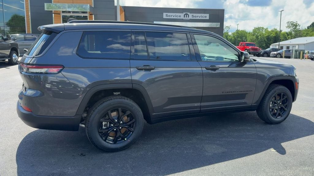 New 2026 Jeep Grand Cherokee L Altitude - photo - 6