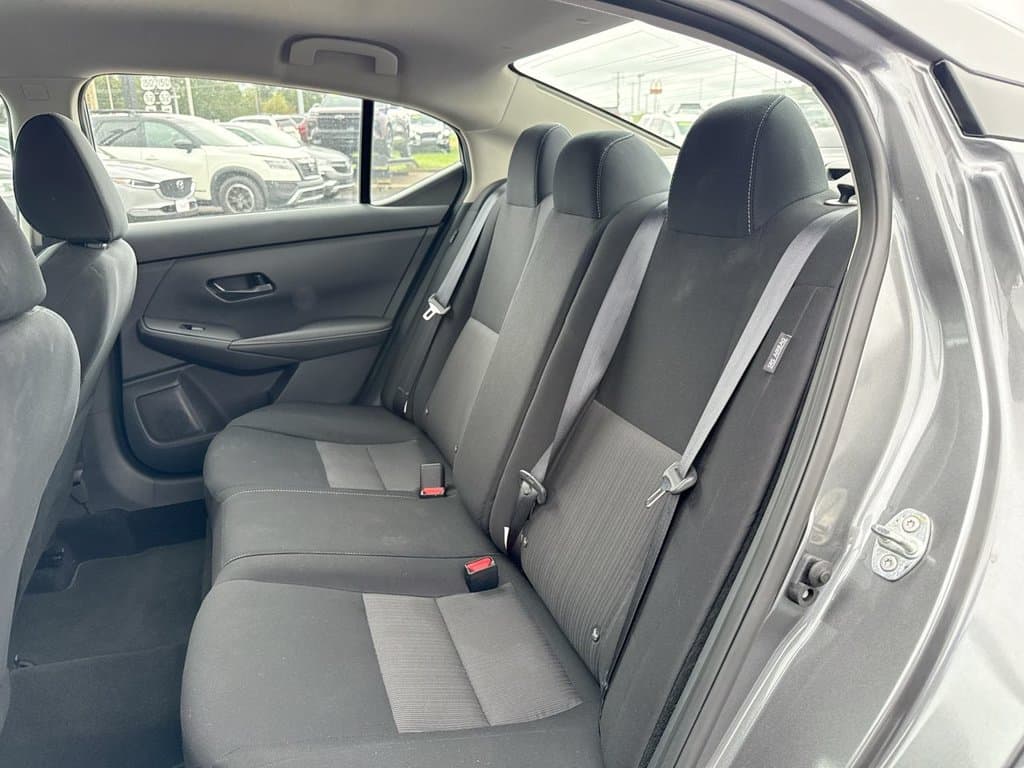 Pre-Owned 2025 Nissan Sentra SV - photo - 18