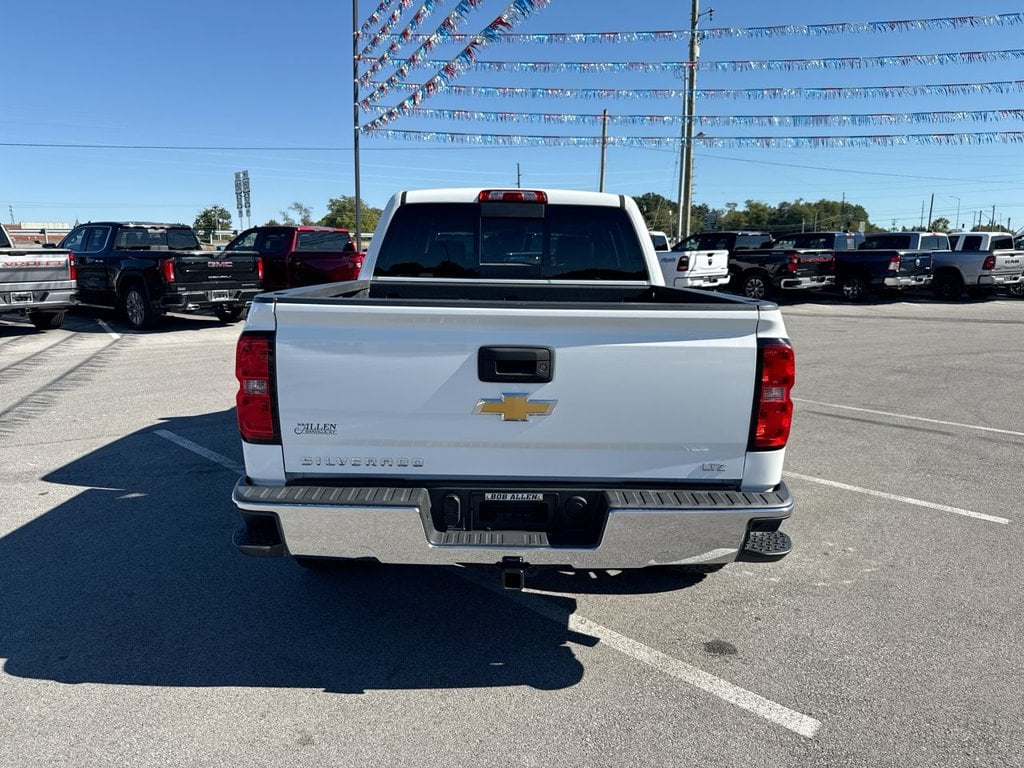 Pre-Owned 2015 Chevrolet Silverado 1500 LTZ - photo - 9