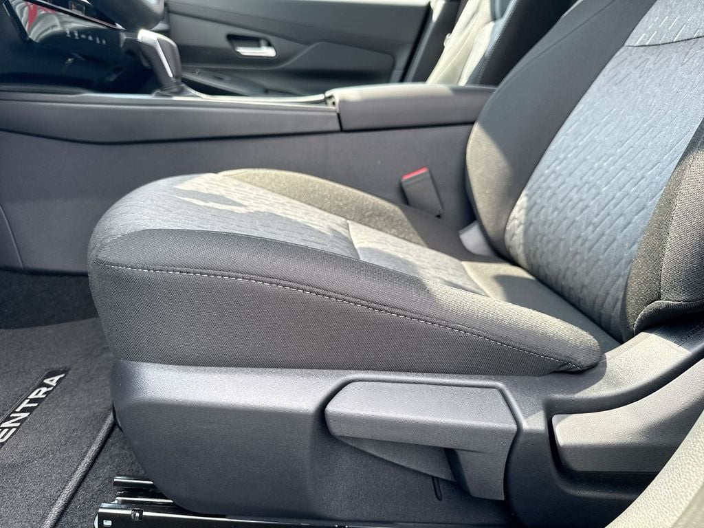 New 2027 Nissan Sentra SV - photo - 21