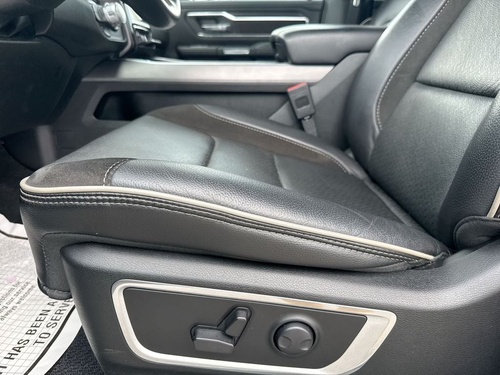 Pre-Owned 2023 Ram 1500 Laramie - photo - 21