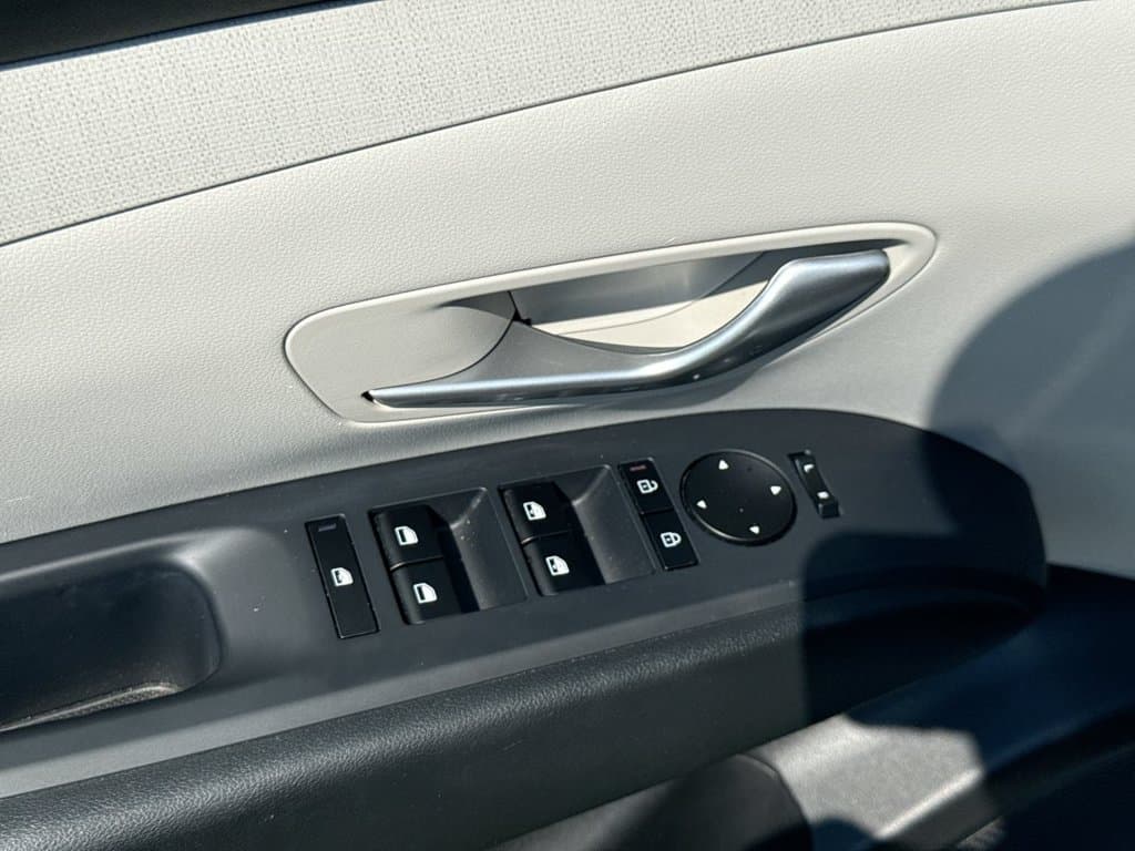 Pre-Owned 2025 Hyundai Tucson SEL Convenience - photo - 20