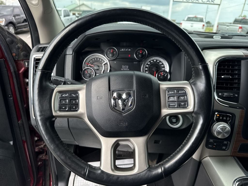 Pre-Owned 2018 Ram 1500 Laramie - photo - 14