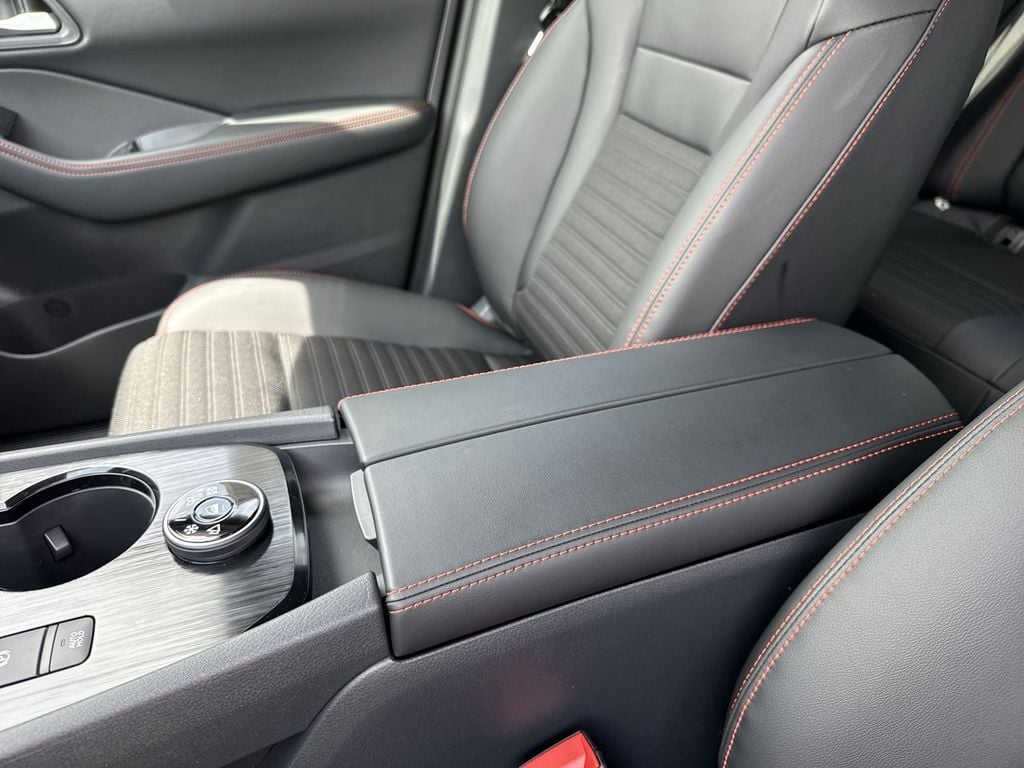 New 2026 Nissan Rogue Rock Creek - photo - 25