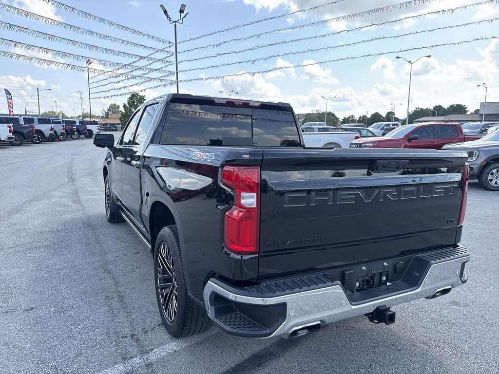 Pre-Owned 2026 Chevrolet Silverado 1500 LTZ - photo - 11