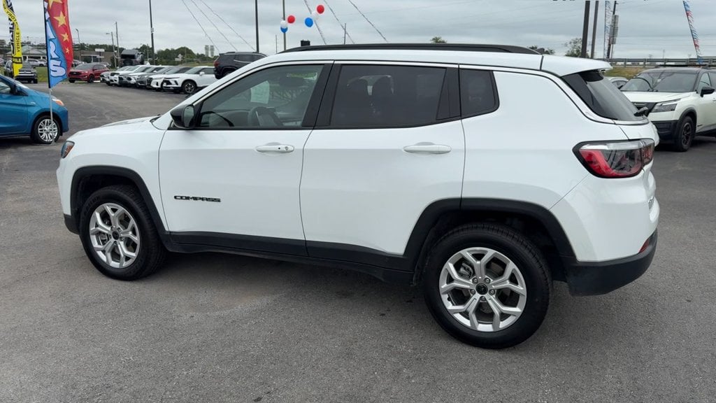 Pre-Owned 2025 Jeep Compass Latitude - photo - 3