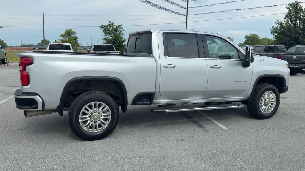 Pre-Owned 2022 Chevrolet Silverado 3500HD High Country - photo - 6