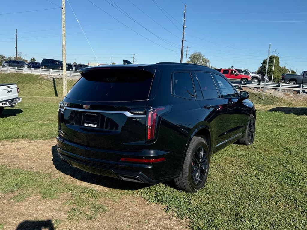 Pre-Owned 2023 Cadillac XT6 Sport - photo - 12