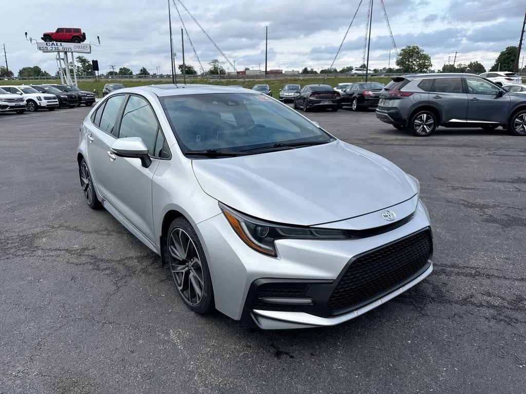 Pre-Owned 2021 Toyota Corolla XSE - photo - 14