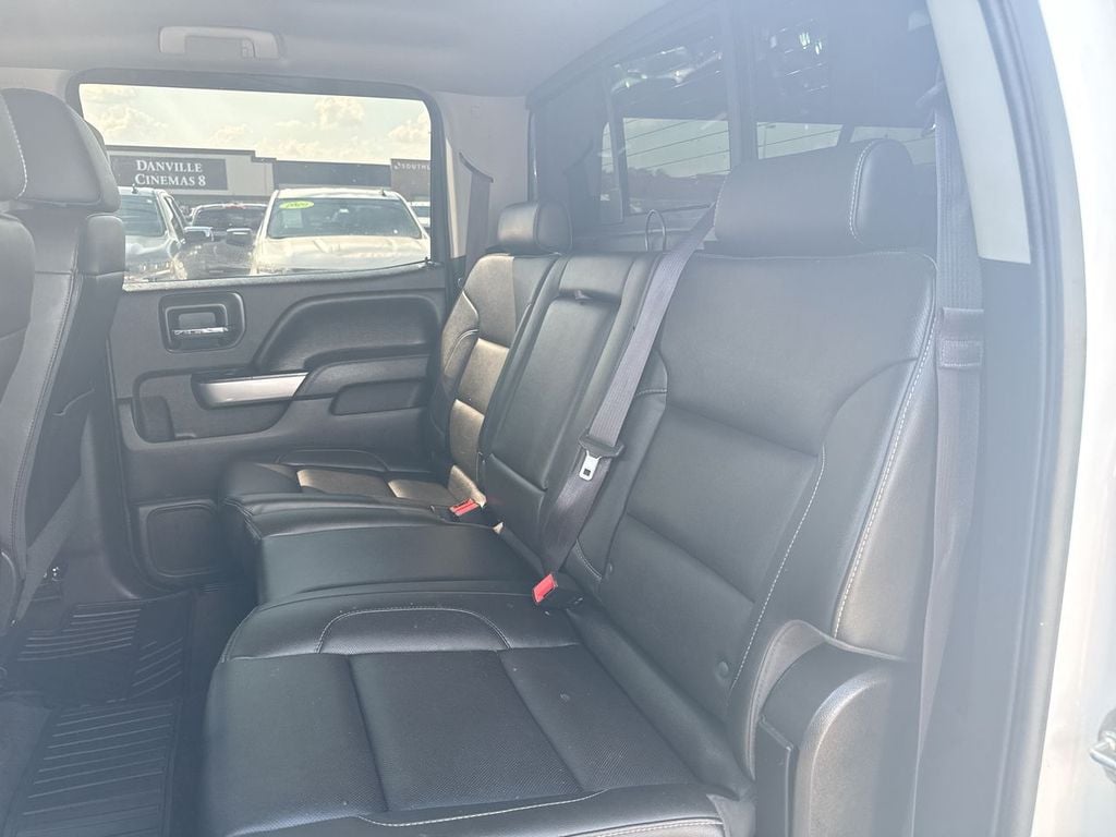 Pre-Owned 2016 Chevrolet Silverado 2500HD LTZ - photo - 10