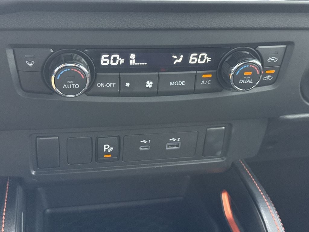 Pre-Owned 2025 Nissan Frontier PRO-4X - photo - 28