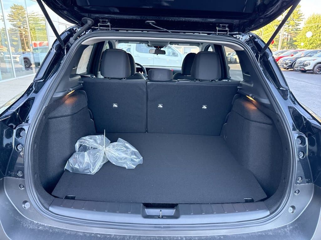 New 2027 Nissan Kicks SV - photo - 16