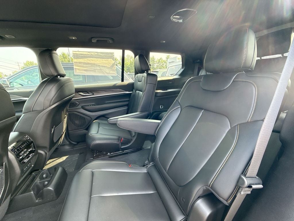 New 2026 Jeep Grand Cherokee L - photo - 20