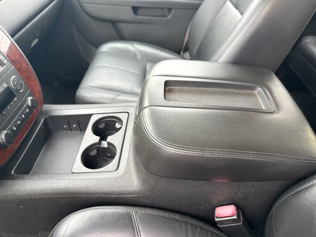 Pre-Owned 2011 Chevrolet Silverado 3500HD LTZ - photo - 16