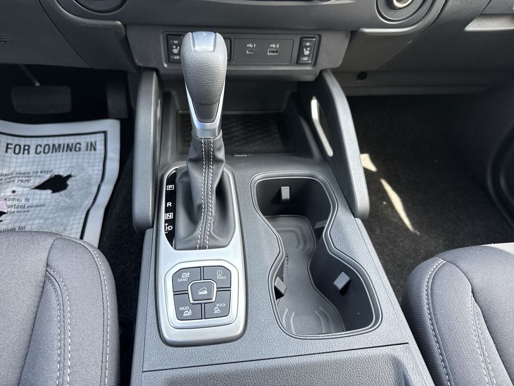 New 2026 Nissan Frontier SV - photo - 25