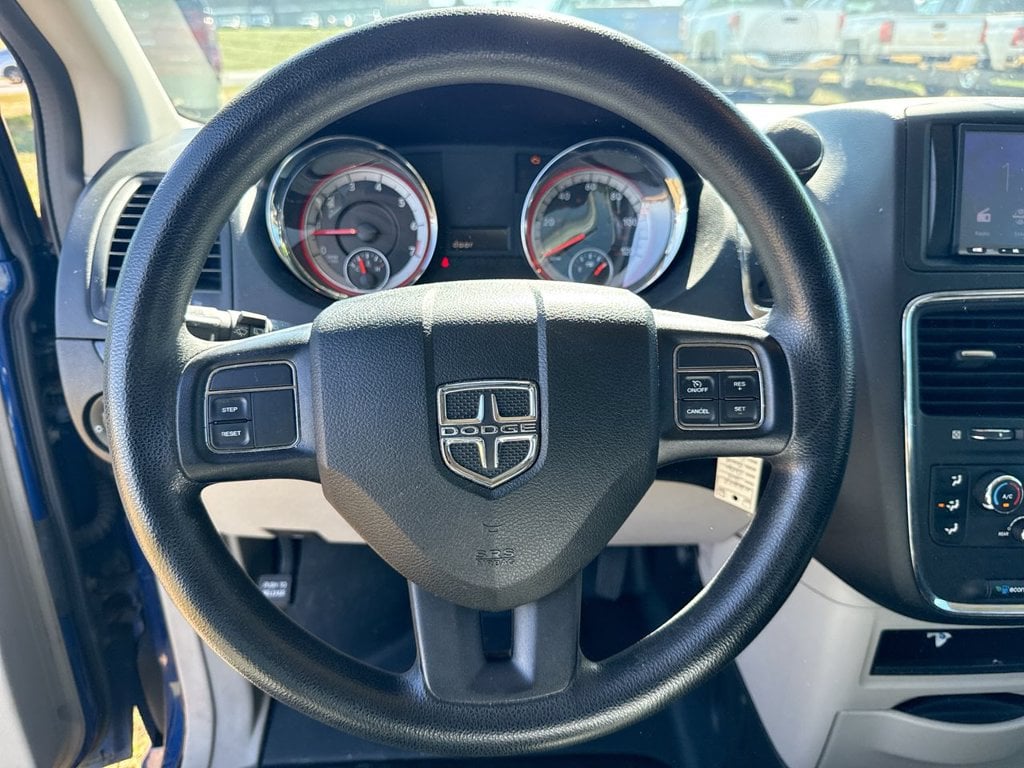 Pre-Owned 2013 Dodge Grand Caravan SE - photo - 15
