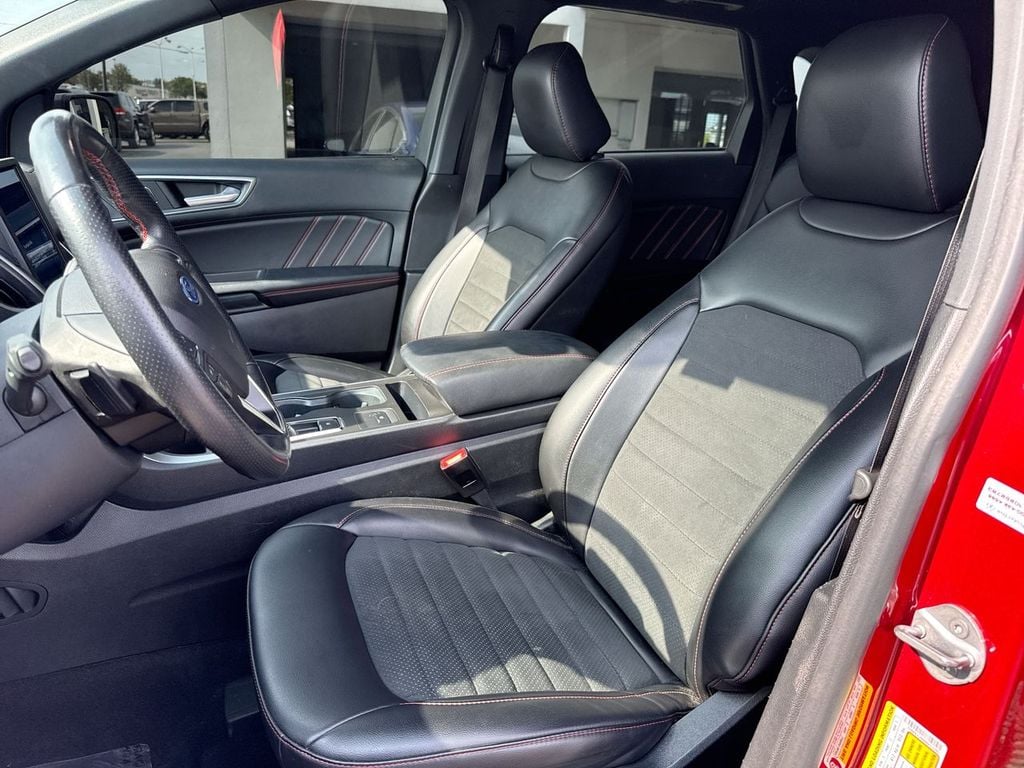 Pre-Owned 2022 Ford Edge ST Line - photo - 20