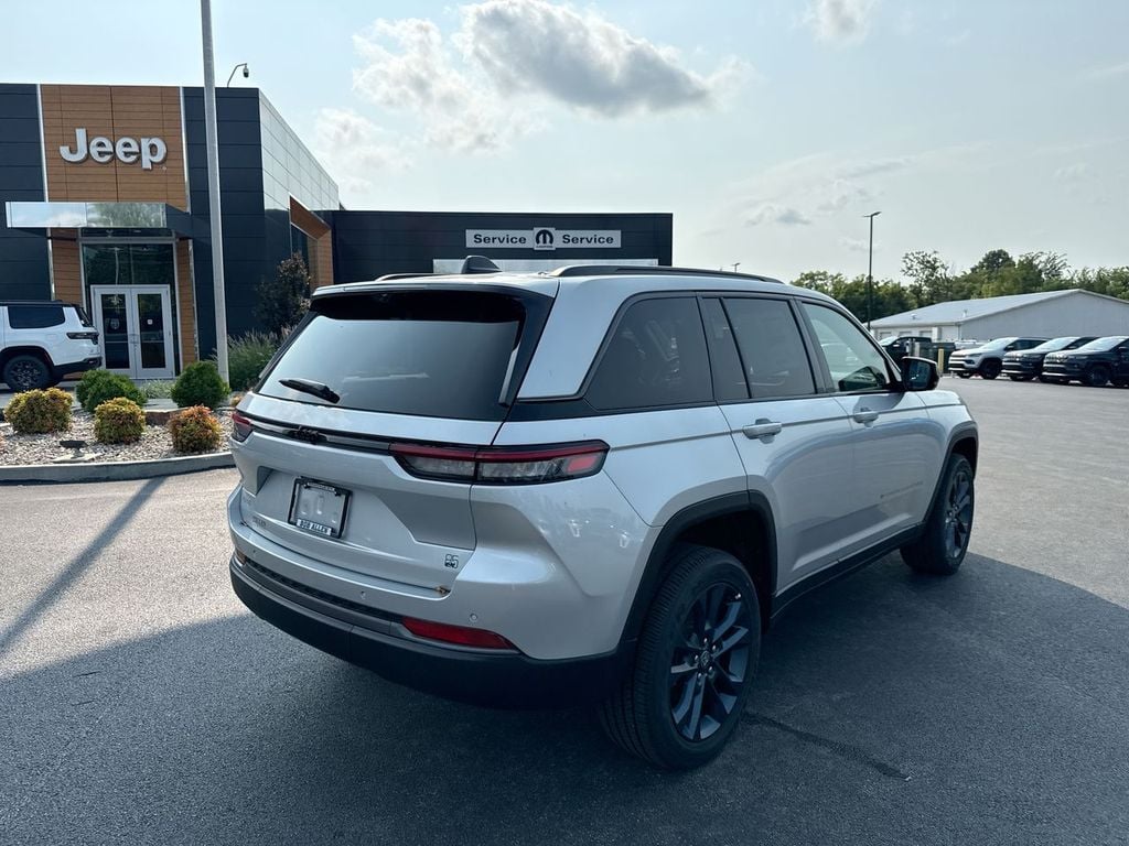 New 2026 Jeep Grand Cherokee - photo - 12